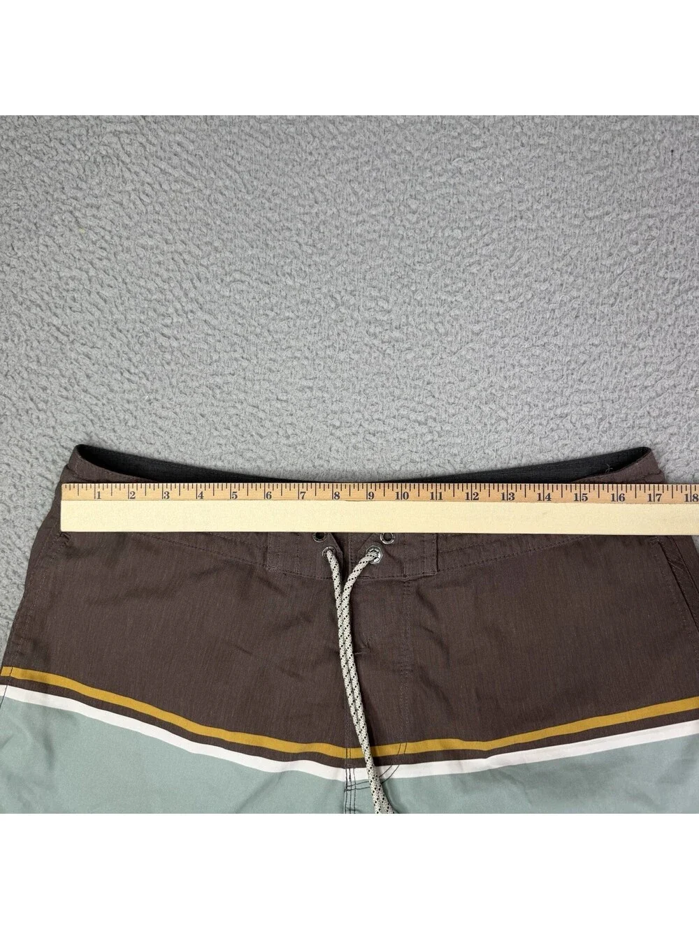 Vissla Upcycled Coconut Fabric Colorblock Boardshorts Hybrid Swim Men's 34x9